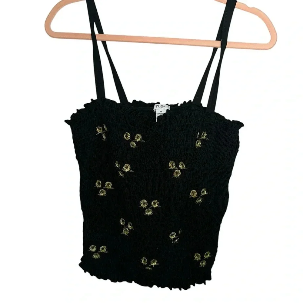 Rue21 soft floral crop top (F16) - Picture 1 of 5